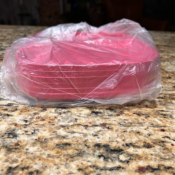 Tupperware lunch plates - Picture 2 of 4